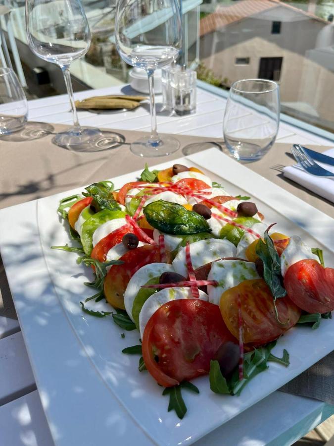 Hotel Calavita Rooftop & Spa San-Martino-di-Lota Экстерьер фото