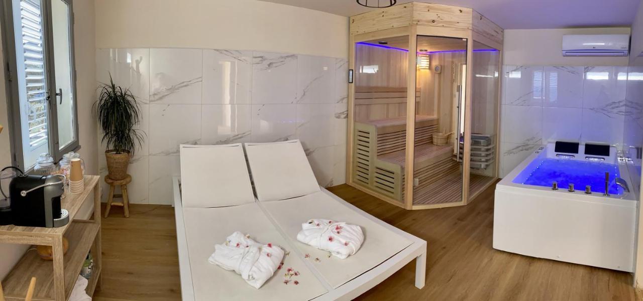 Hotel Calavita Rooftop & Spa San-Martino-di-Lota Экстерьер фото
